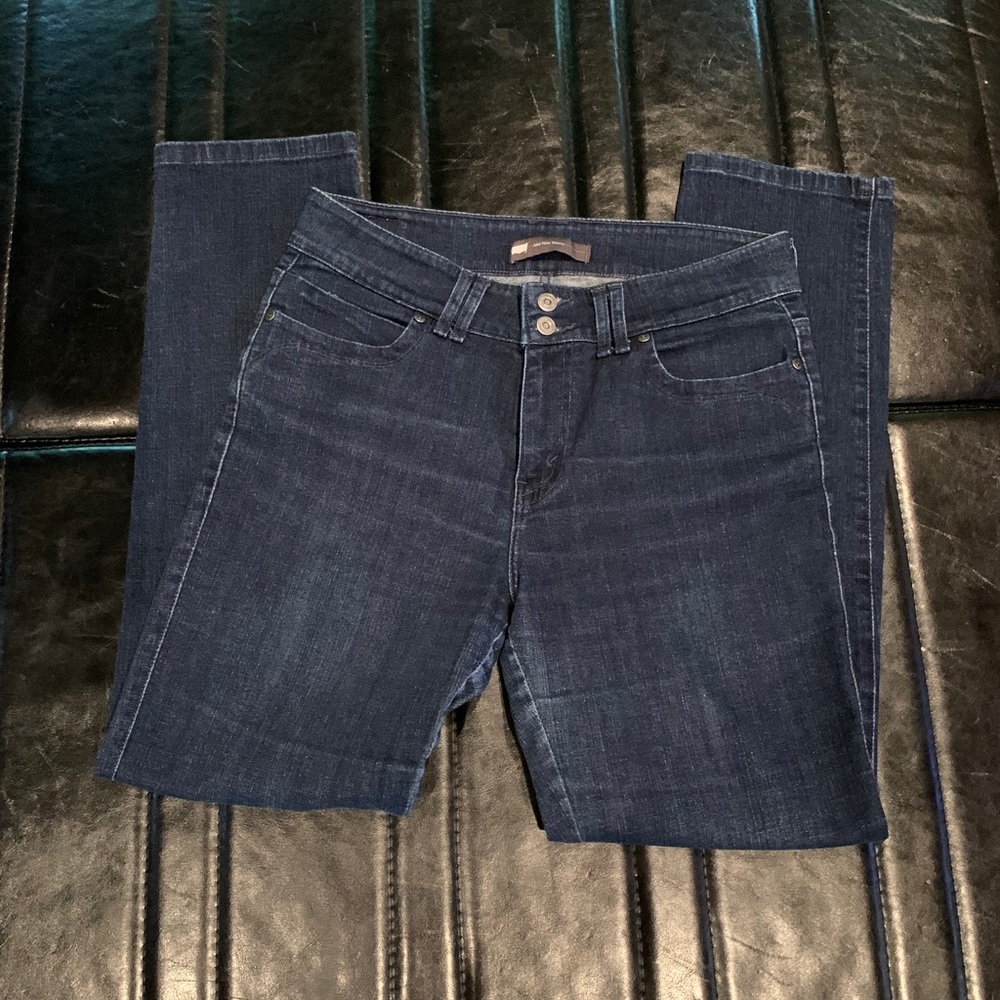 Size 12 m Levi mid rise skinny jeans